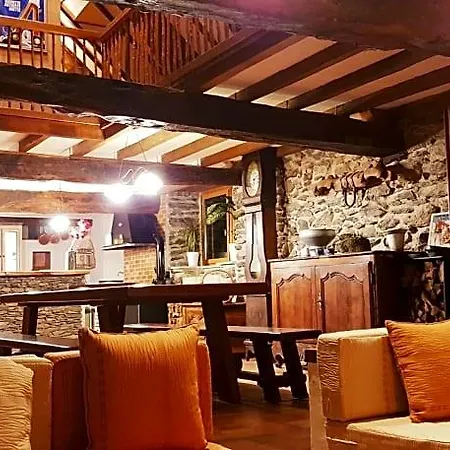 Hytte La Bergerie De Louvie-Soubiron