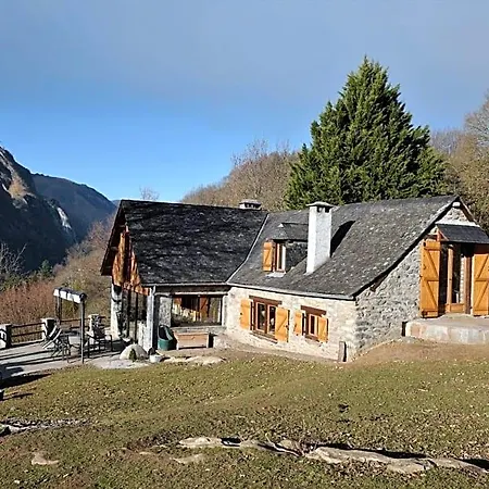 La Bergerie De * Louvie-Soubiron