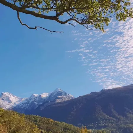La Bergerie De * Louvie-Soubiron